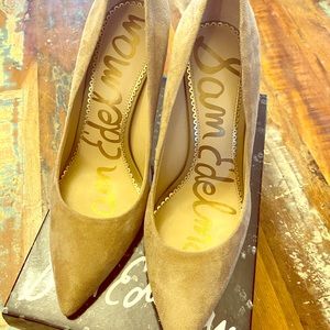 Sam Edelman suede pumps